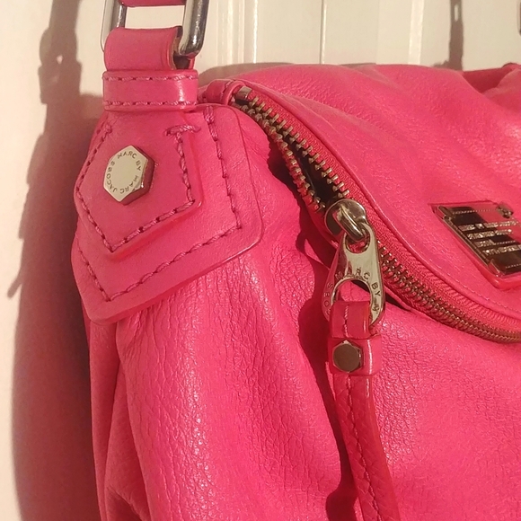 Marc by Marc Jacobs Hot Pink Leather Classic Q Natasha Shoulder Bag Large - Picture 2 of 6
